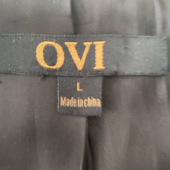 Blazer - Picture 3 of 7